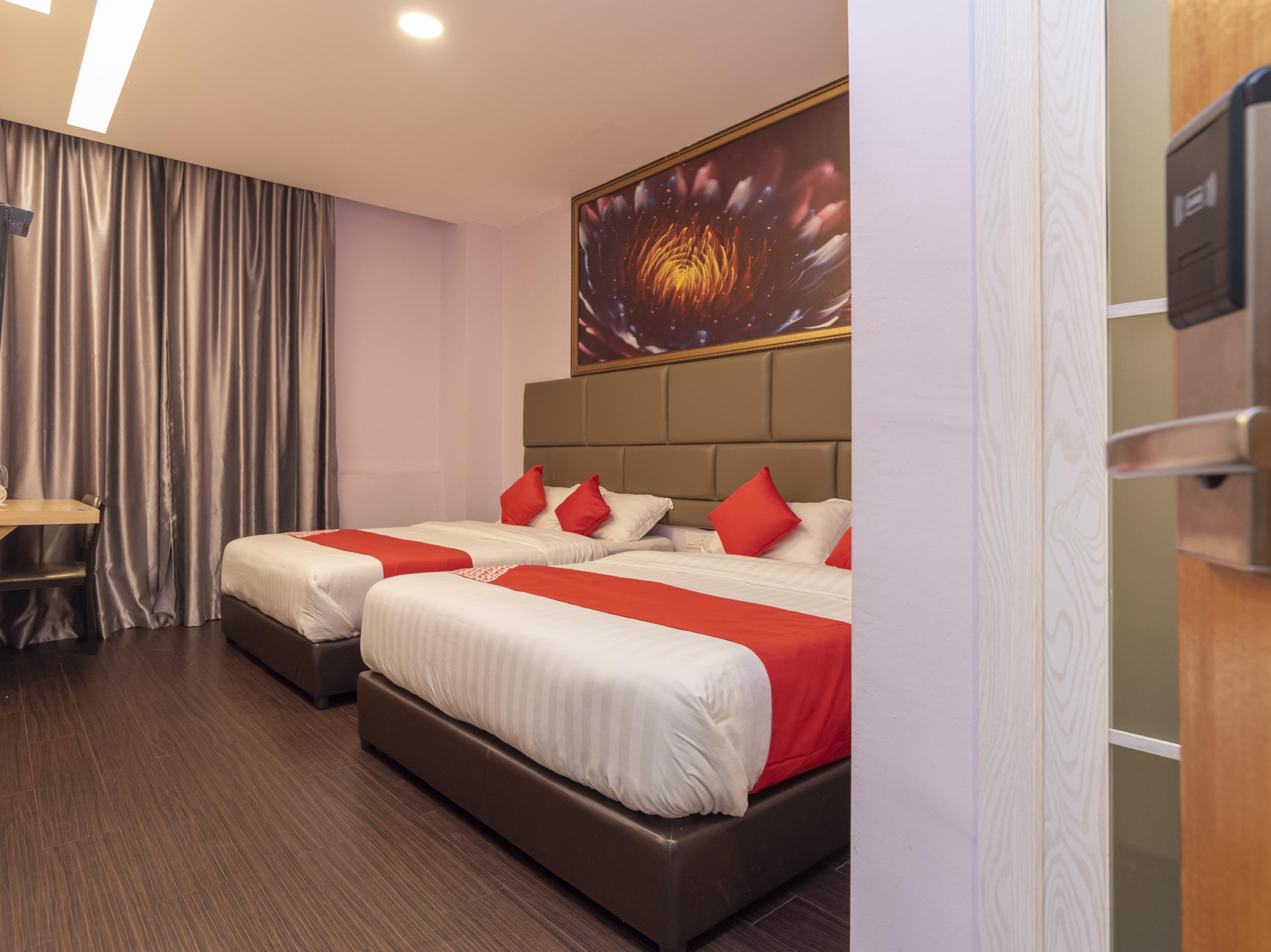 Zenz Hotel Kulai Exteriör bild
