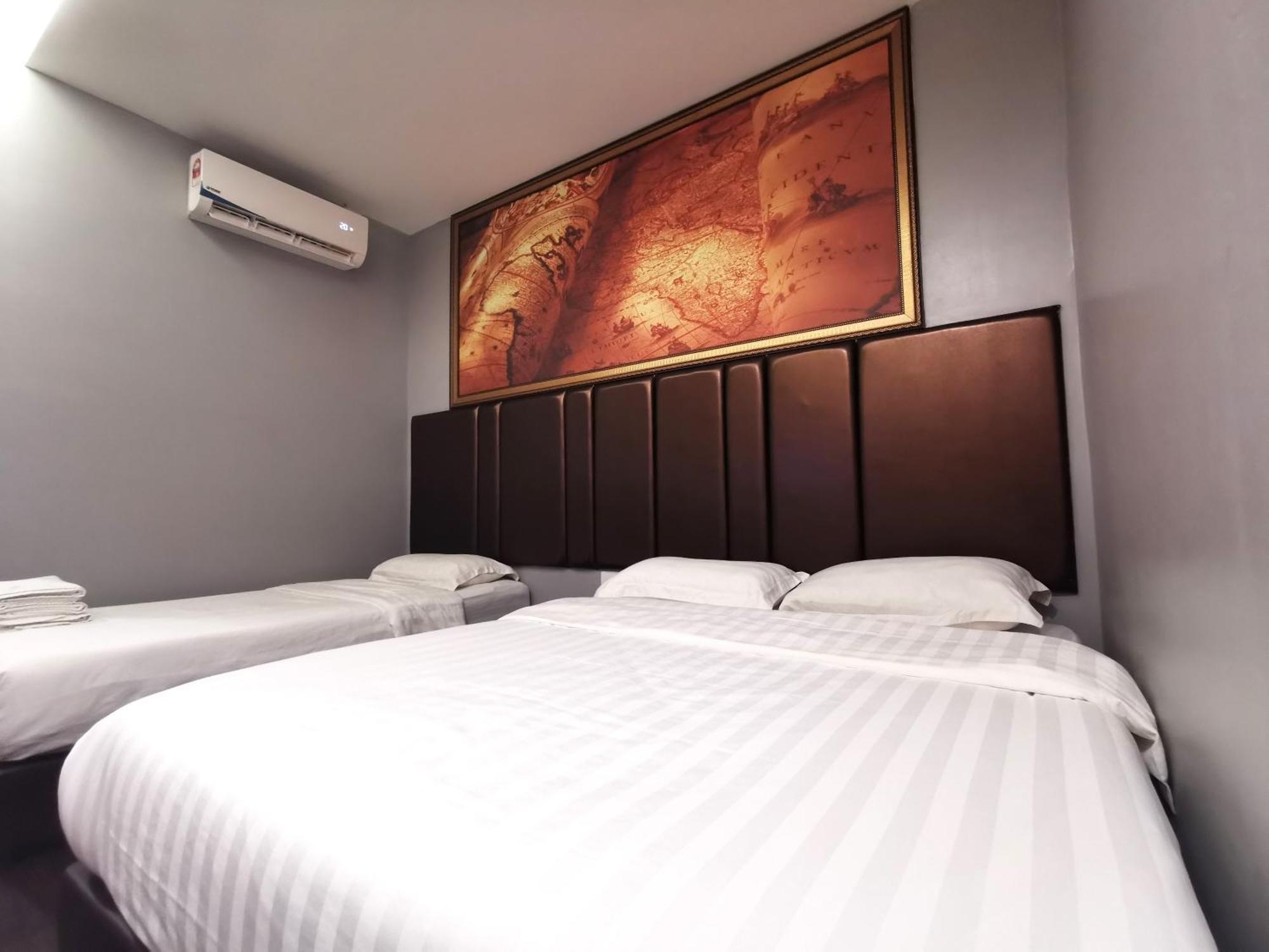 Zenz Hotel Kulai Exteriör bild