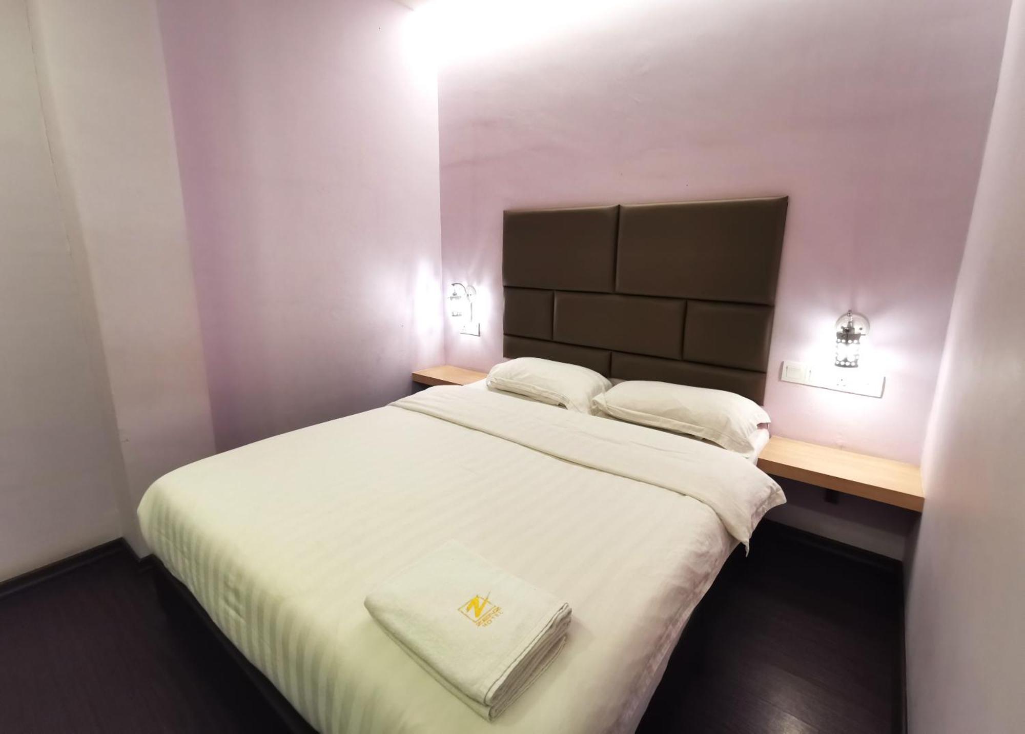 Zenz Hotel Kulai Exteriör bild