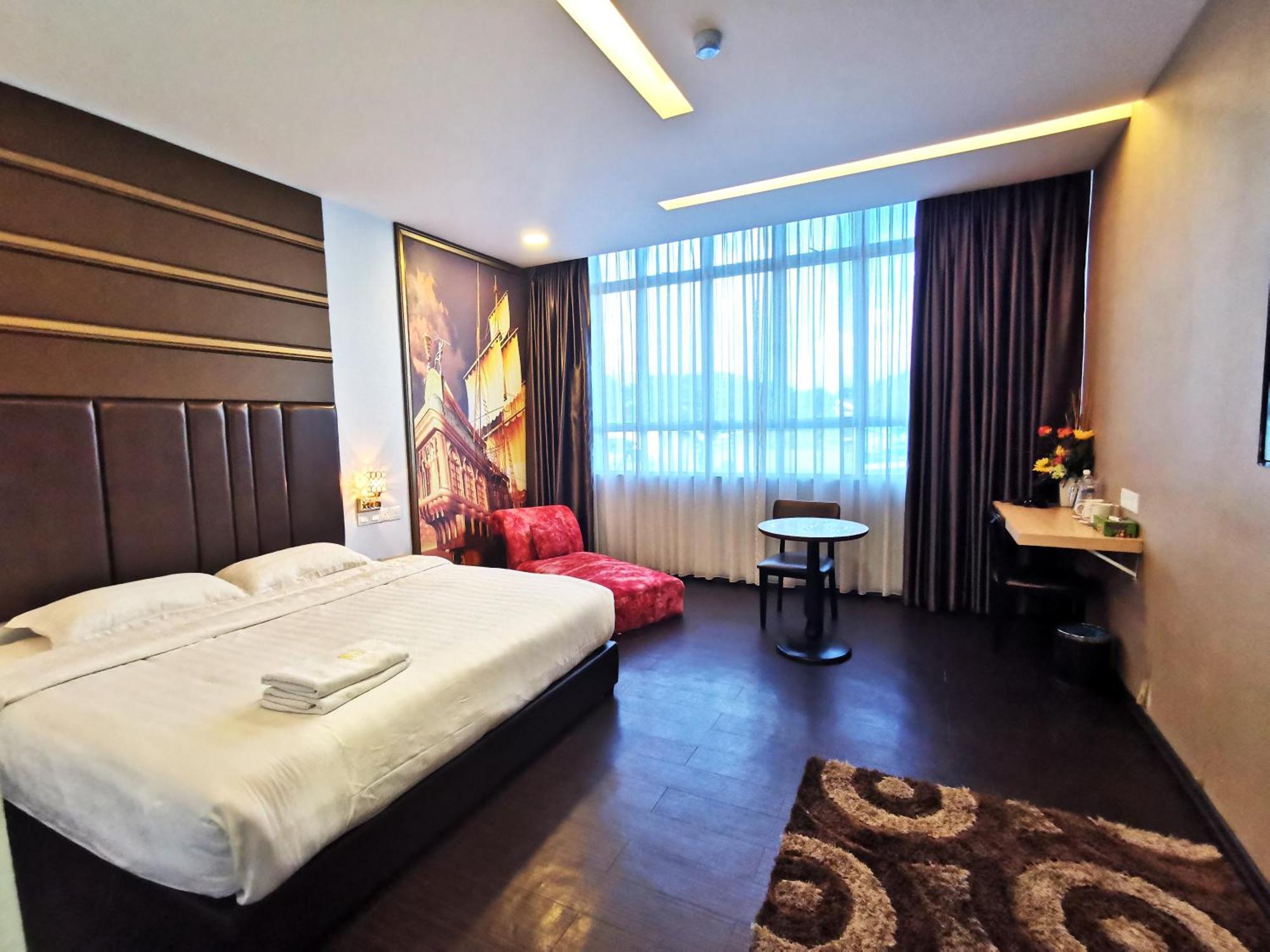 Zenz Hotel Kulai Exteriör bild